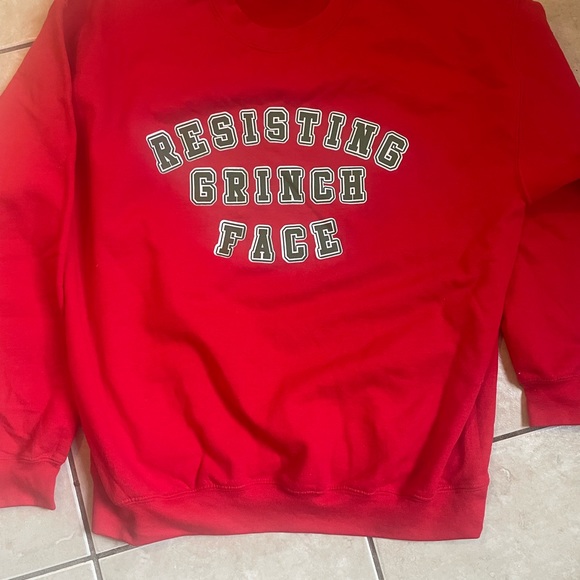 Cute Christmas sweatshirt - Picture 2 of 3